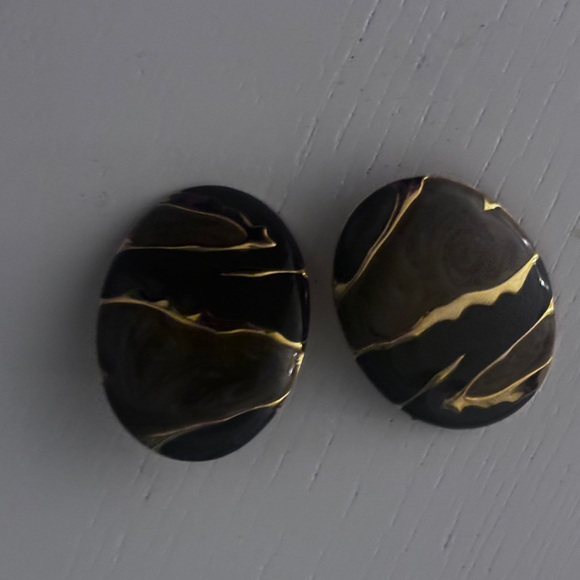 3/20$ Green, Black and Gold Statement Earrings - Picture 1 of 2